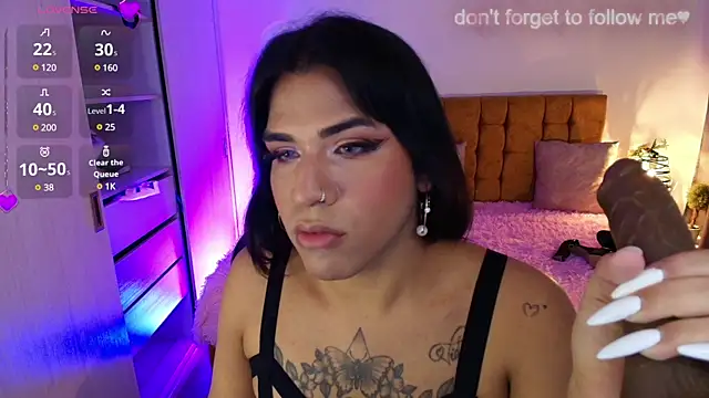 Snapshot of alexiaaross chatting on December 13, 2024, 3:32 pm alexiaaross online show from December 13, 2024, 3:32 pm