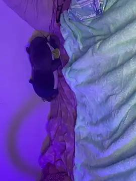 zahrivk1 online show from December 5, 2024, 11:40 pm