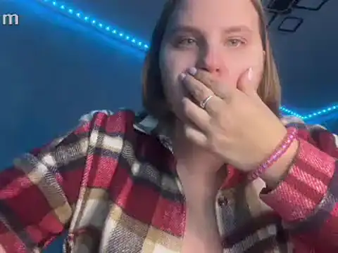 Thalia  Star online show from December 21, 2024, 2:47 pm