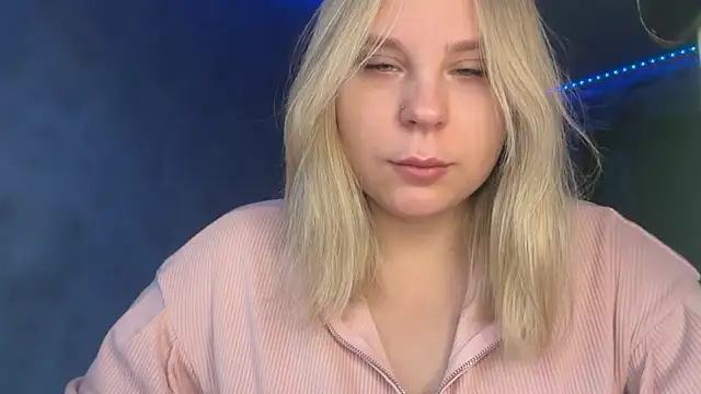 Thalia  Star online show from December 16, 2025, 8:52 am