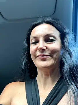 -OLYA- online show from September 9, 2025, 6:13 am