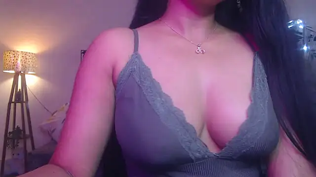 Zonayesha online show from October 31, 2025, 11:33 am