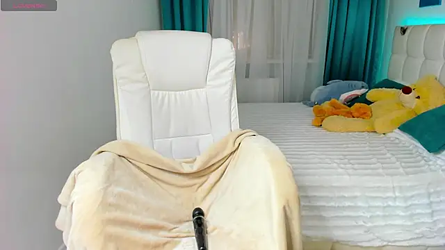 CooperAllana online show from September 19, 2025, 6:26 am