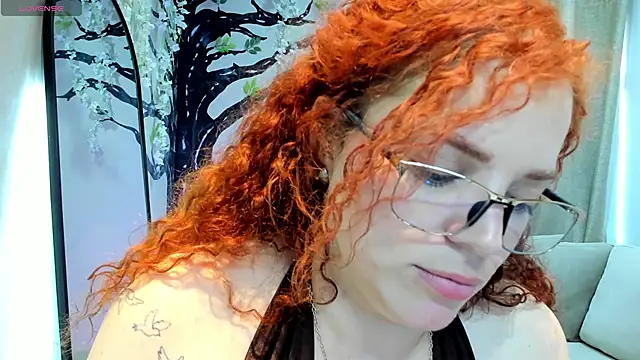 ebbafernandez  online show from March 7, 2026, 12:02 pm