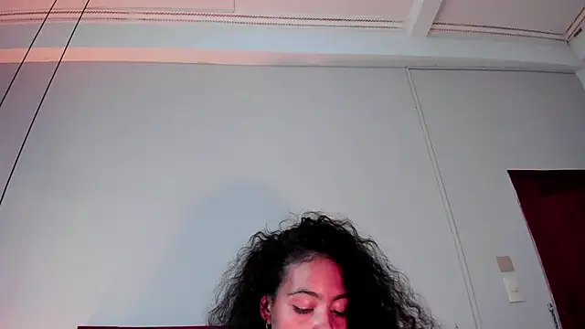 AntonellaHall  online show from January 8, 2025, 6:31 pm