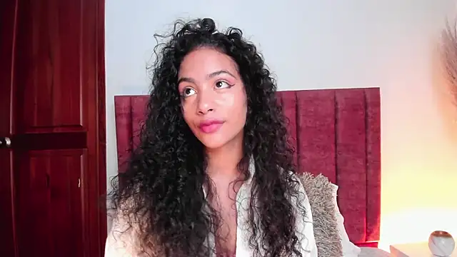 AntonellaHall  online show from September 17, 2025, 12:18 pm