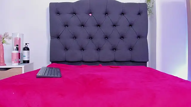 Alyssa jones online show from February 28, 2025, 6:54 am