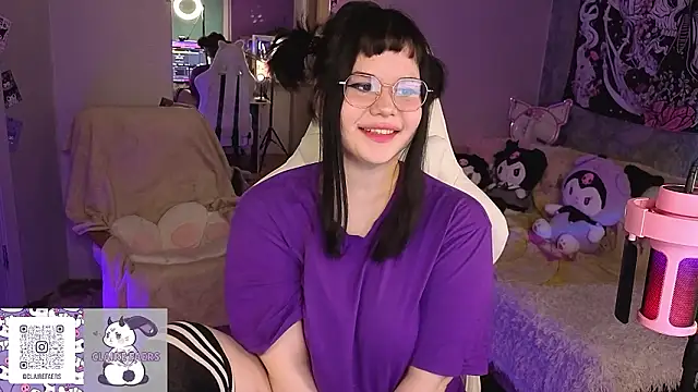 Snapshot of ClaireFaers_ chatting on February 6, 2026, 8:34 pm ClaireFaers online show from February 6, 2026, 8:34 pm