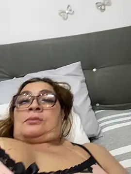 AntonellaAlondra4 online show from February 13, 2025, 12:21 pm