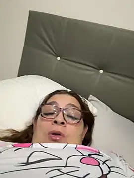 AntonellaAlondra4 online show from September 12, 2025, 3:28 am