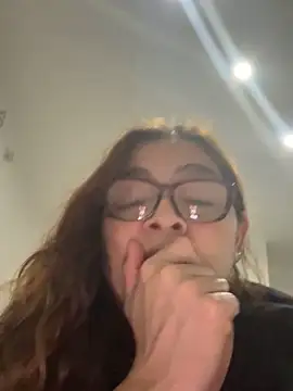 AntonellaAlondra4 online show from October 19, 2025, 10:43 pm