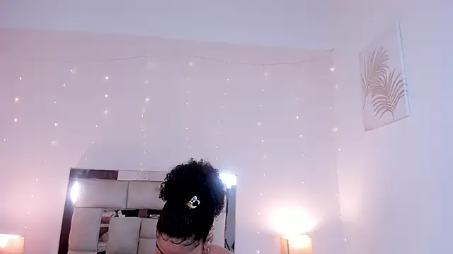 Snapshot of saraandstiven chatting on March 6, 2025, 3:02 am saraandstiven online show from March 6, 2025, 3:02 am