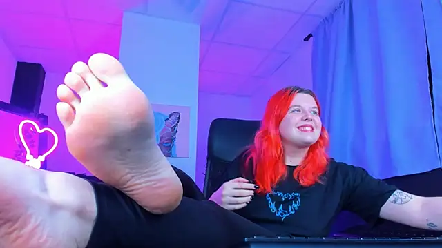 NielletaBlossom online show from February 24, 2025, 8:27 am