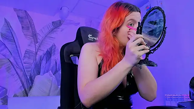 NielletaBlossom online show from March 9, 2025, 5:33 am