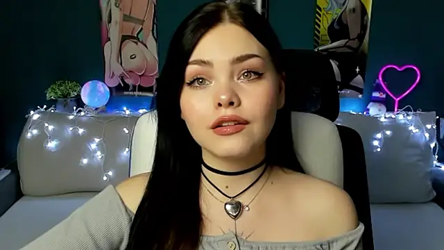 AkiraKatsu online show from January 8, 2025, 8:39 pm