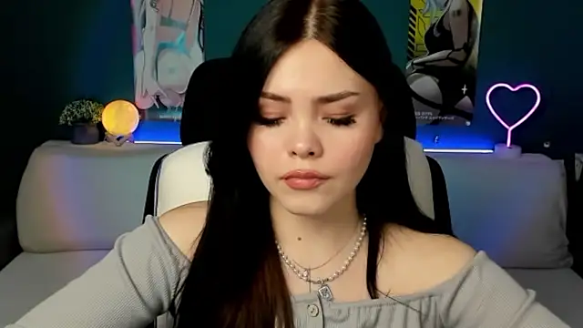 AkiraKatsu online show from January 25, 2025, 10:18 pm