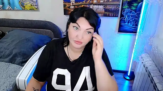 Lady Boom Wild  online show from September 18, 2025, 4:42 pm