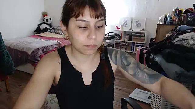 bunnylolaa4 online show from October 17, 2025, 6:49 am