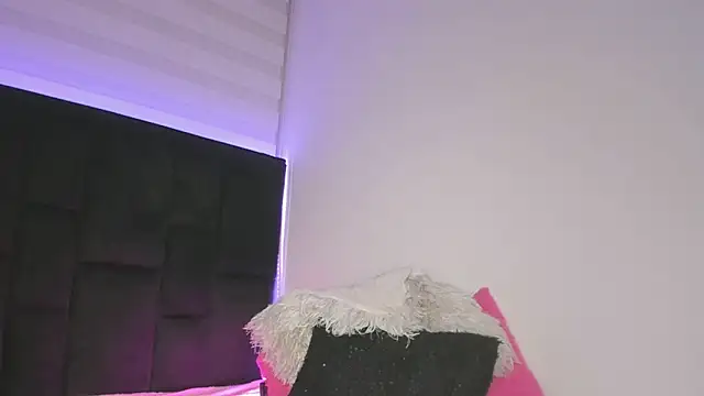 Snapshot of DesireSweet chatting on February 27, 2025, 4:31 am DesireSweet online show from February 27, 2025, 4:31 am