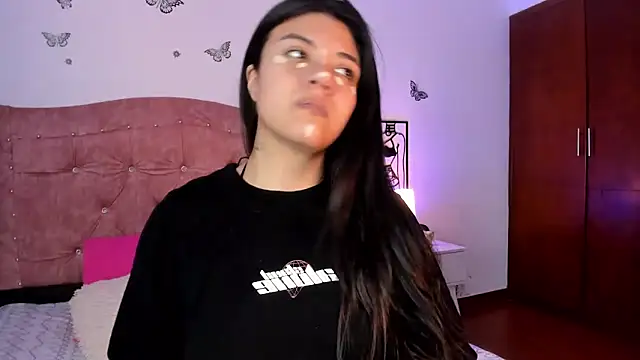 DesireSweet online show from April 21, 2026, 10:21 am