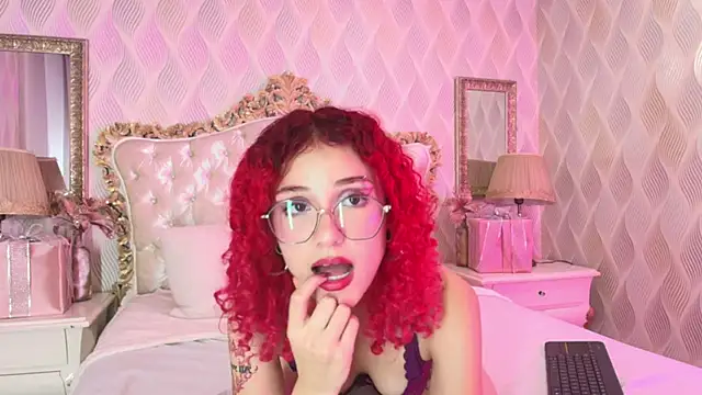Snapshot of Ivy_Starr1 chatting on January 4, 2025, 7:02 pm Ivy Starr1 online show from January 4, 2025, 7:02 pm