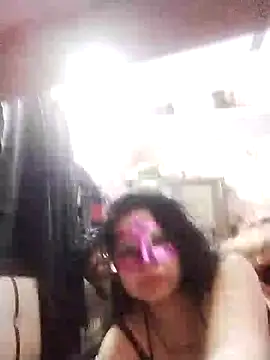 Snapshot of bobbyronak chatting on December 18, 2024, 6:35 pm bobbyronak online show from December 18, 2024, 6:35 pm