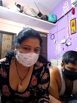 Snapshot of bobbyronak chatting on September 18, 2025, 9:39 pm bobbyronak online show from September 18, 2025, 9:39 pm