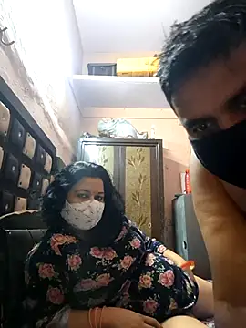 Snapshot of bobbyronak chatting on October 1, 2025, 6:36 pm bobbyronak online show from October 1, 2025, 6:36 pm