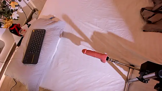 Snapshot of Astorath_angel_ chatting on March 4, 2026, 12:22 pm Astorath angel online show from March 4, 2026, 12:22 pm