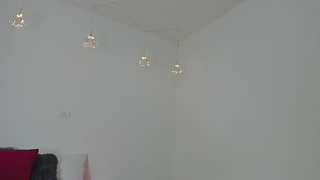 Lori Evanss online show from January 21, 2025, 6:33 am