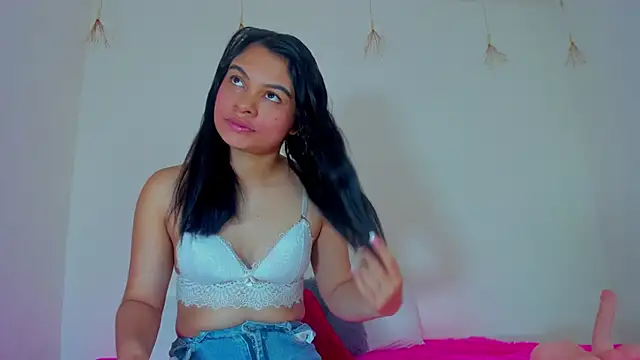 Lori Evanss online show from February 20, 2025, 9:11 am