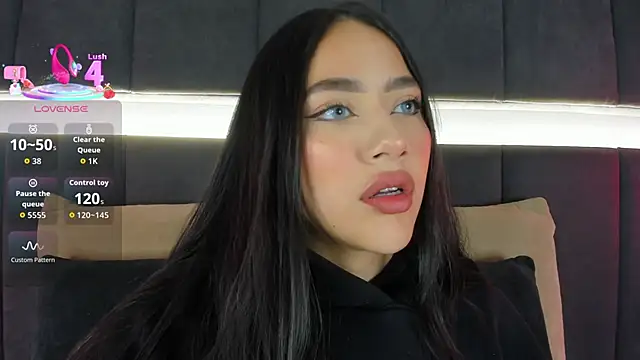 nicolle pierce online show from September 15, 2025, 1:55 pm