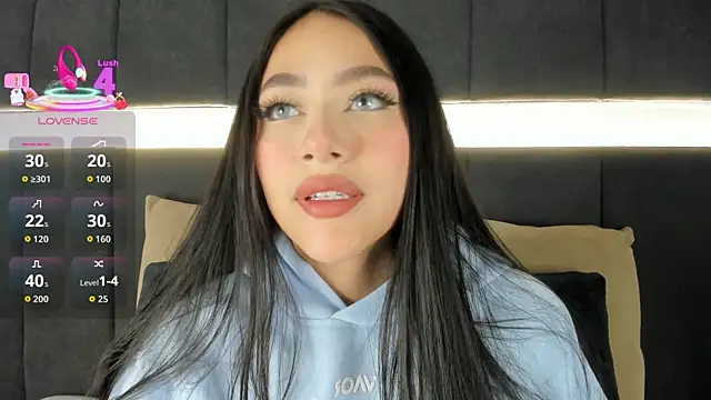 nicolle pierce online show from September 18, 2025, 2:19 pm