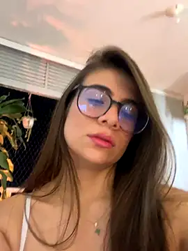 MariaIsabella8 online show from November 1, 2025, 11:51 pm