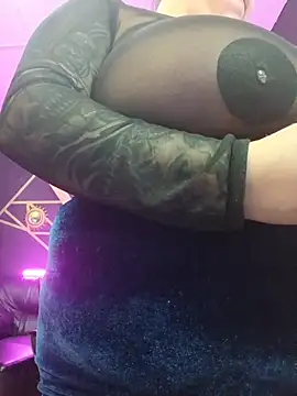 Gelena Black online show from November 21, 2025, 12:37 pm