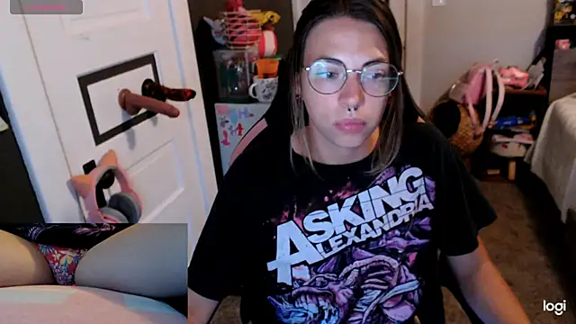 KSwonderland6 online show from September 24, 2025, 3:43 am