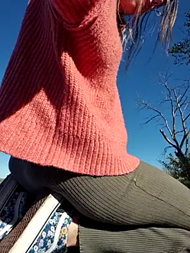 KSwonderland6 online show from October 20, 2025, 3:34 pm