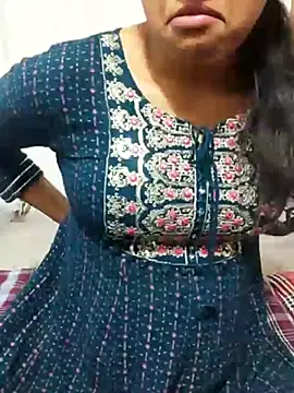 Snapshot of Rosy-Sharma chatting on March 9, 2025, 7:34 am Rosy-Sharma online show from March 9, 2025, 7:34 am