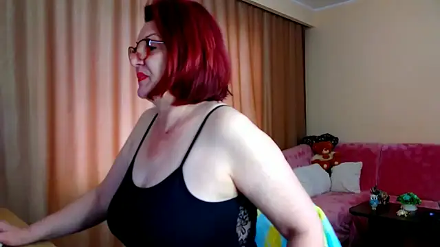 Snapshot of EdithCharm chatting on May 16, 2026, 12:59 pm EdithCharm online show from May 16, 2026, 12:59 pm