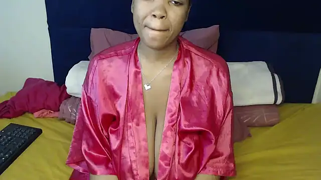 Snapshot of Busty-Londie chatting on March 18, 2025, 4:48 pm Busty-Londie online show from March 18, 2025, 4:48 pm