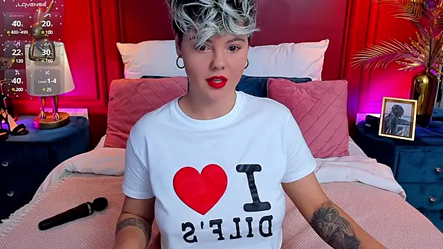 Snapshot of Lady_AliBi chatting on February 15, 2025, 1:27 pm Lady AliBi online show from February 15, 2025, 1:27 pm