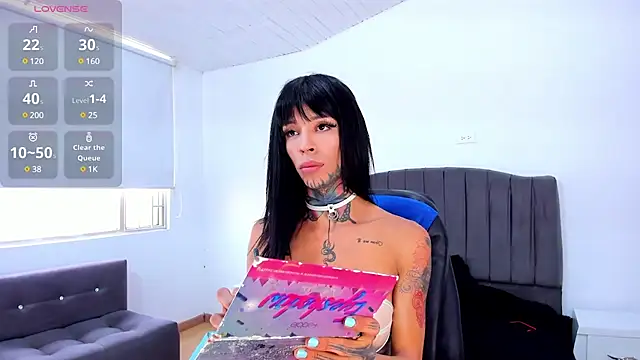 Snapshot of anne_parker chatting on February 10, 2025, 2:05 pm anne parker online show from February 10, 2025, 2:05 pm