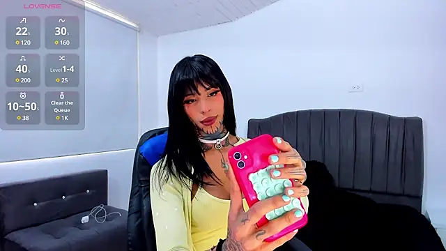 Snapshot of anne_parker chatting on February 13, 2025, 1:15 pm anne parker online show from February 13, 2025, 1:15 pm