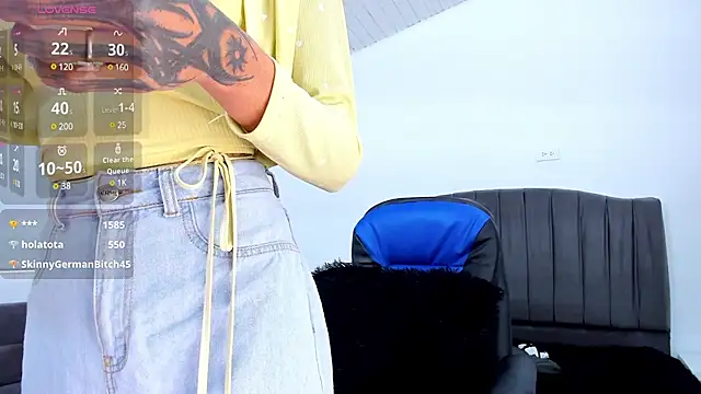 Snapshot of anne_parker chatting on February 15, 2025, 1:05 pm anne parker online show from February 15, 2025, 1:05 pm