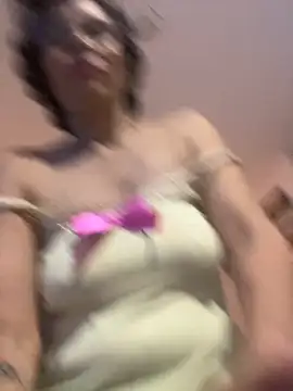 MireyaTorresGu online show from November 7, 2025, 1:27 am