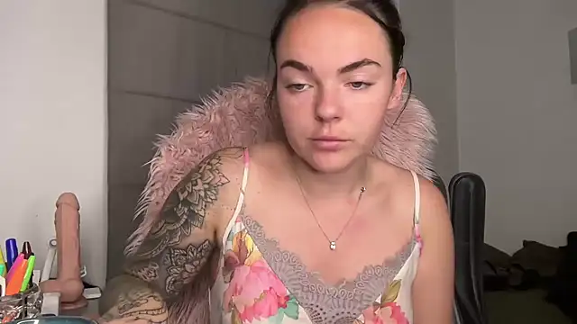 yorkshiregal online show from March 11, 2025, 5:49 am