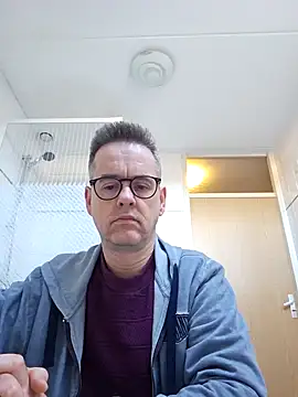 Hectorthyssen1 online show from January 2, 2025, 12:03 pm