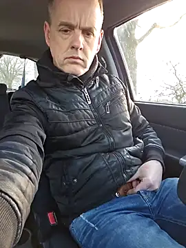 Hectorthyssen1 online show from February 6, 2025, 3:31 pm