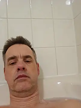 Hectorthyssen1 online show from February 26, 2025, 8:00 pm