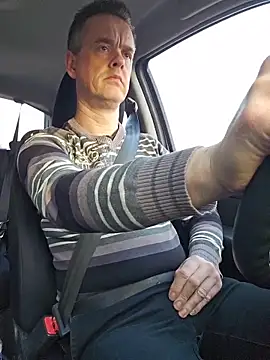 Hectorthyssen1 online show from March 9, 2026, 4:33 pm